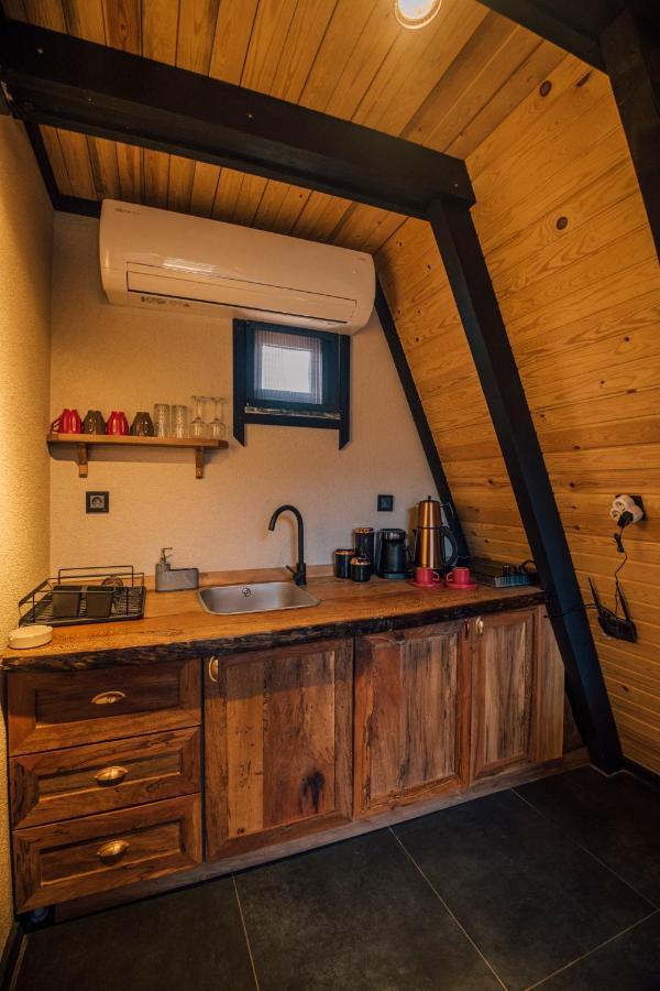Karmatte Bungalow Kartepe Eksteriør billede