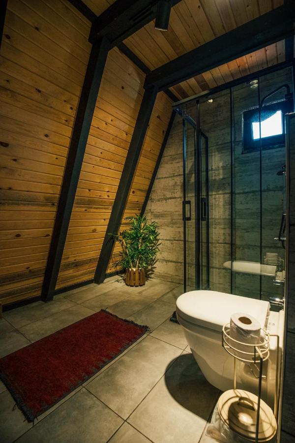 Karmatte Bungalow Kartepe Eksteriør billede