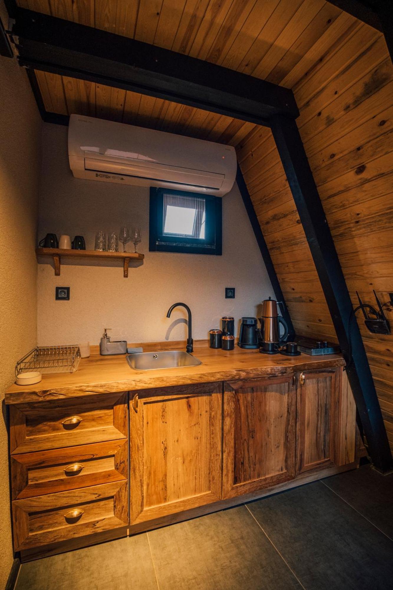 Karmatte Bungalow Kartepe Eksteriør billede