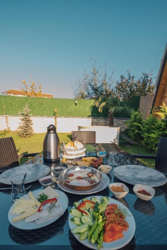 Karmatte Bungalow Kartepe Eksteriør billede